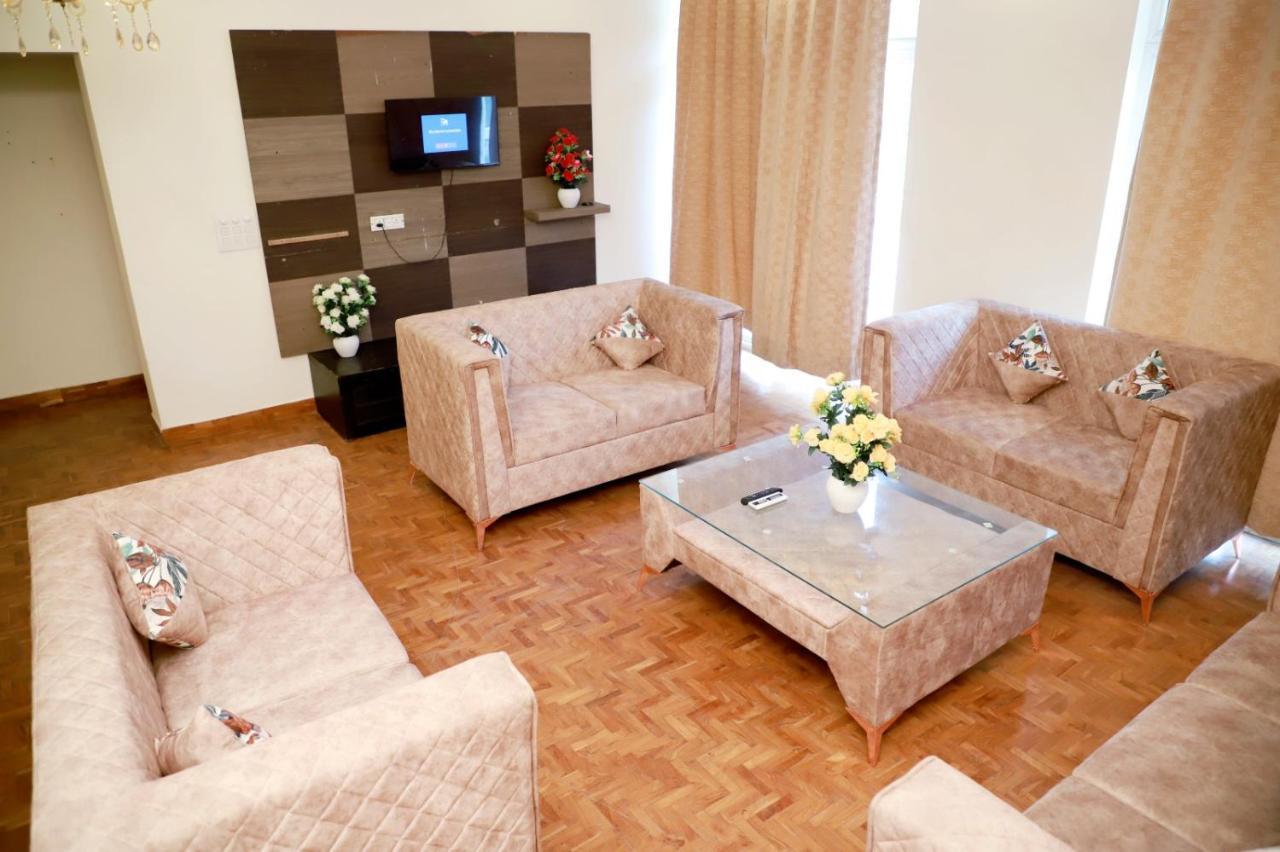 Divine India Service 2bhk 1a Saket Apartment New Delhi