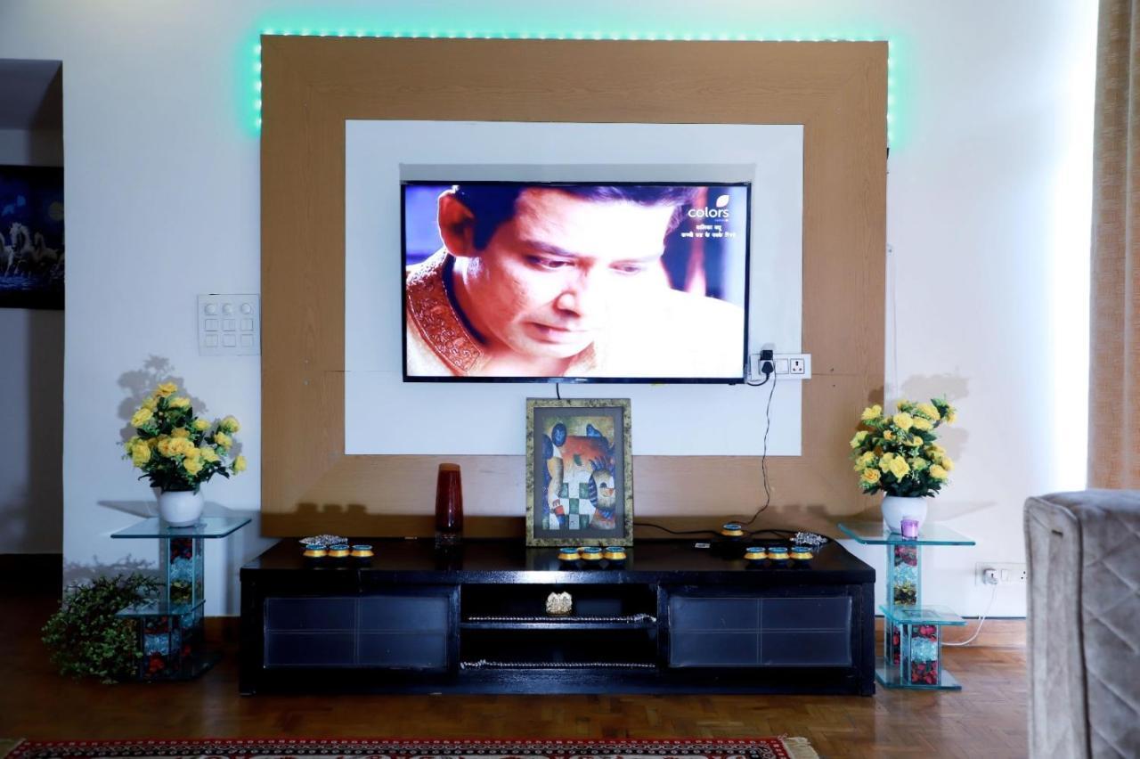 Divine India Service 2bhk 1a Saket *